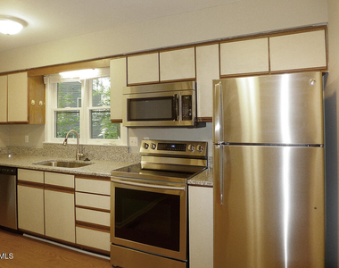 118 Lantern Way - Photo Thumbnail 4