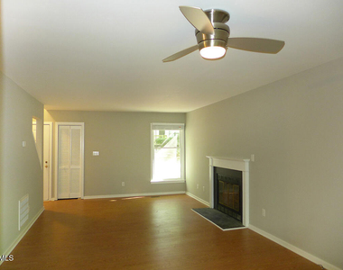 118 Lantern Way - Photo Thumbnail 2