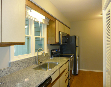 118 Lantern Way - Photo Thumbnail 3