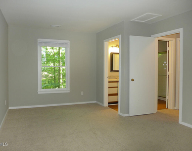 118 Lantern Way - Photo Thumbnail 8