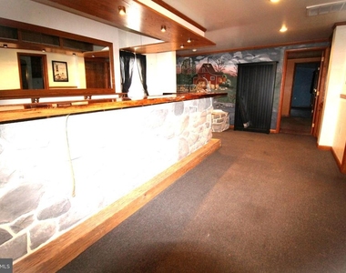 2212 Beaver Valley Pike - Photo Thumbnail 7
