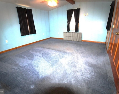 2212 Beaver Valley Pike - Photo Thumbnail 10