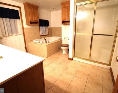 2212 Beaver Valley Pike - Photo Thumbnail 8