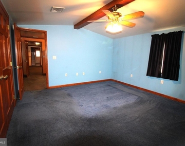2212 Beaver Valley Pike - Photo Thumbnail 11