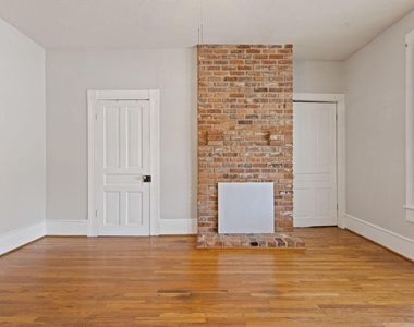 106 W Ivey Street - Photo Thumbnail 15