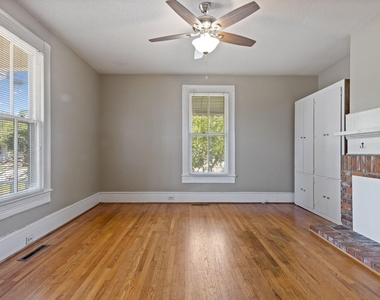 106 W Ivey Street - Photo Thumbnail 12