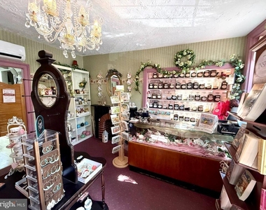 117 W Main Street - Photo Thumbnail 5