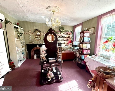 117 W Main Street - Photo Thumbnail 6