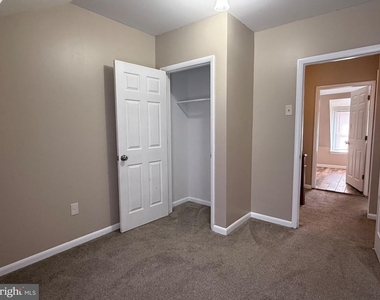36 Spruce Street - Photo Thumbnail 10