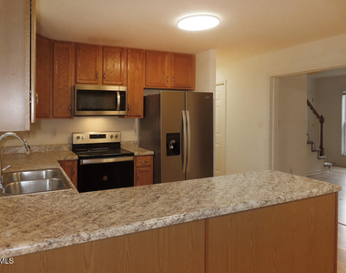 320 Davie Road - Photo Thumbnail 7