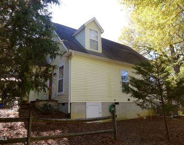 320 Davie Road - Photo Thumbnail 17