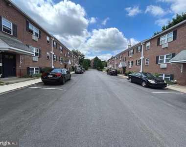 1 Radnor Drive - Photo Thumbnail 8