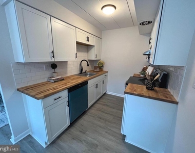 1 Radnor Drive - Photo Thumbnail 3