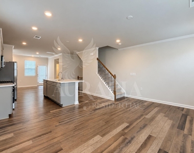 2721 Chert Lane - Photo Thumbnail 5