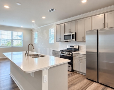 2721 Chert Lane - Photo Thumbnail 11