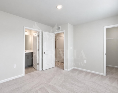 2721 Chert Lane - Photo Thumbnail 22