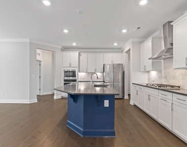 421 Ramsours Mill Drive - Photo Thumbnail 8