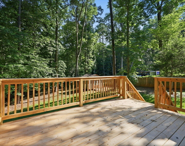 11129 Lakeshore Drive - Photo Thumbnail 20