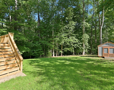 11129 Lakeshore Drive - Photo Thumbnail 23
