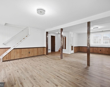 3242 Parkview Drive - Photo Thumbnail 19