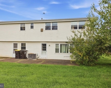 3242 Parkview Drive - Photo Thumbnail 30