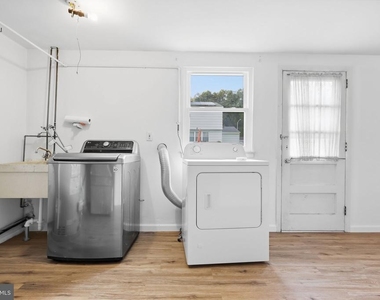 3242 Parkview Drive - Photo Thumbnail 25