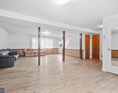 3242 Parkview Drive - Photo Thumbnail 20