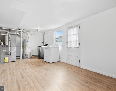 3242 Parkview Drive - Photo Thumbnail 26