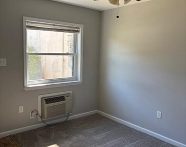 1334 W Wyomissing Court - Photo Thumbnail 2