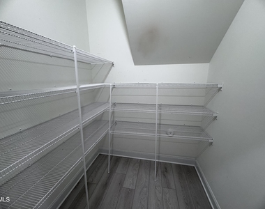 296 Ford Meadows Drive - Photo Thumbnail 7