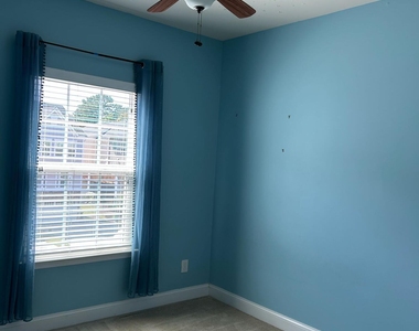 1112 Boxcar Way - Photo Thumbnail 11
