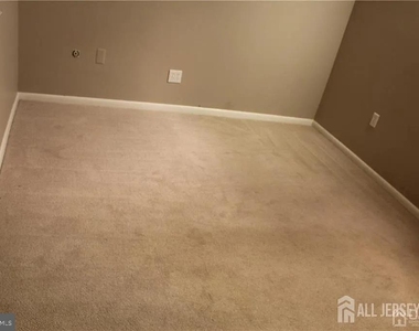 5219 Ravens Crest Drive - Photo Thumbnail 9