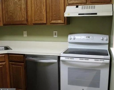 5219 Ravens Crest Drive - Photo Thumbnail 14
