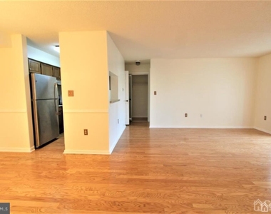 1219 Ravens Crest Drive - Photo Thumbnail 4