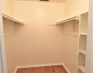 1219 Ravens Crest Drive - Photo Thumbnail 18