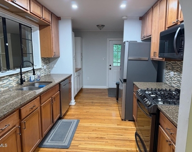 401 Barclay Road - Photo Thumbnail 2