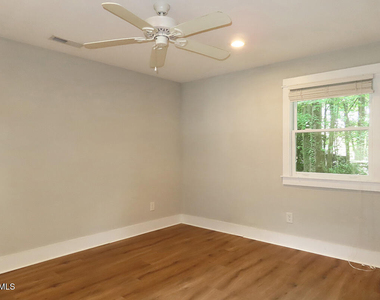 904 E Franklin Street - Photo Thumbnail 4