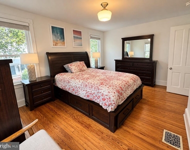46 Chestnut Street - Photo Thumbnail 9