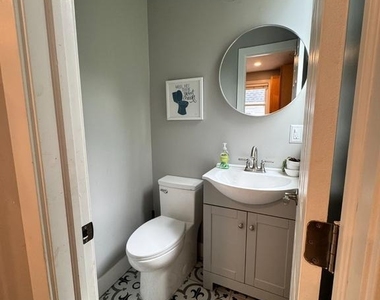 46 Chestnut Street - Photo Thumbnail 5