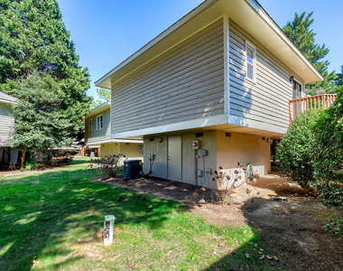3304 Mill Run - Photo Thumbnail 18
