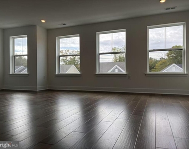 159 John Vanzandt Drive - Photo Thumbnail 9