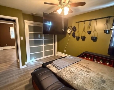 110 Gropp Avenue - Photo Thumbnail 12