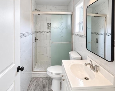 103 Logan Lane - Photo Thumbnail 5