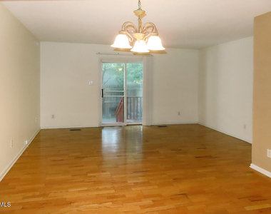 109 Gunston Court - Photo Thumbnail 1
