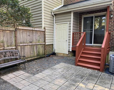109 Gunston Court - Photo Thumbnail 12