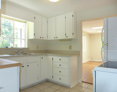 228 Barclay Road - Photo Thumbnail 6
