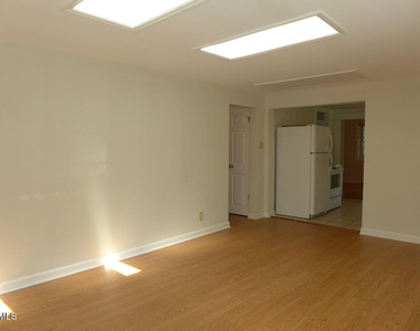 228 Barclay Road - Photo Thumbnail 4