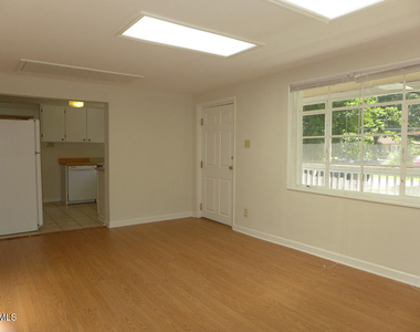 228 Barclay Road - Photo Thumbnail 2