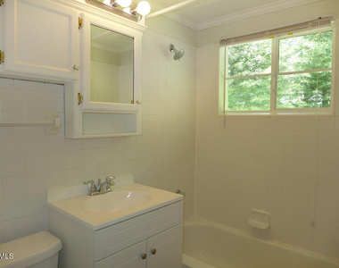 228 Barclay Road - Photo Thumbnail 8