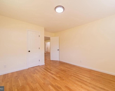 236 Cedar Avenue - Photo Thumbnail 13